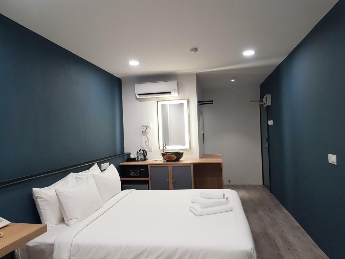 Bloommaze Boutique Hotel Klang Esterno foto