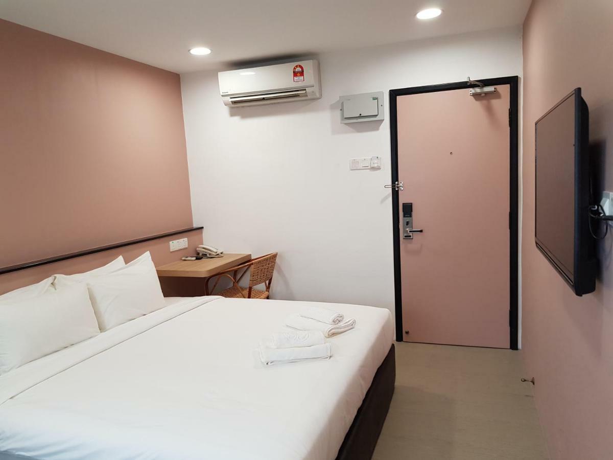Bloommaze Boutique Hotel Klang Esterno foto