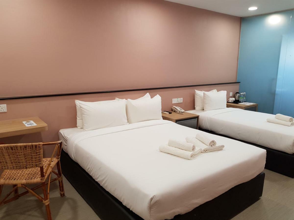 Bloommaze Boutique Hotel Klang Esterno foto